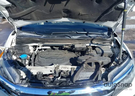 2016 Honda Pilot Touring z USA, uszkodzony, nr VIN 5FNYF6H98GB098925